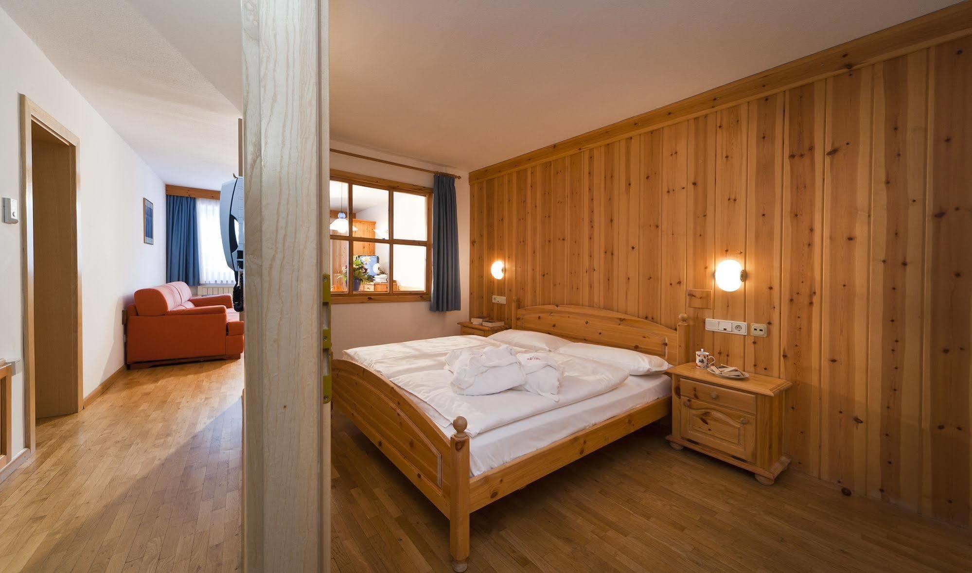 Residence Vallon Corvara In Badia Eksteriør billede